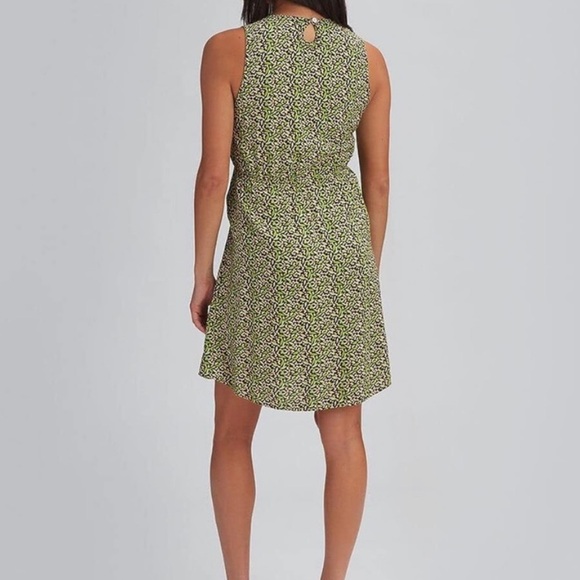 KAVU Simone Sleeveless Dress with Pockets - Picture 3 of 8